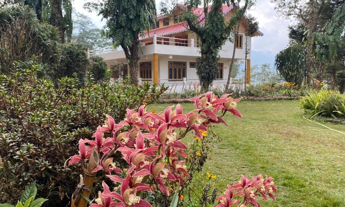 Darjeeling House | Eco-Resort at Bloomfield Farmhouse: Guest Rated 9/10!