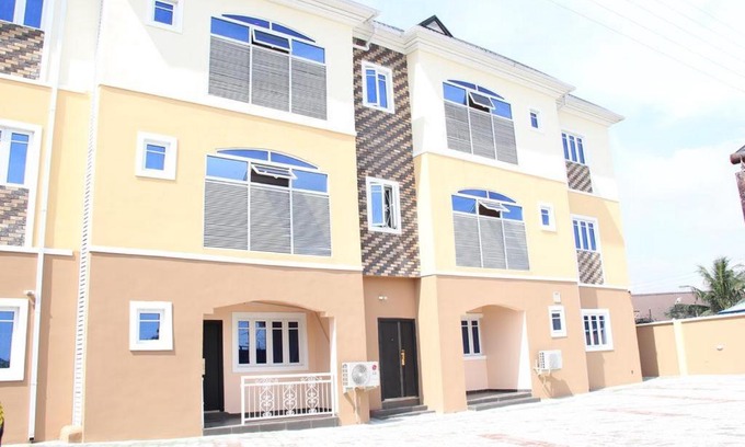 Port Harcourt Cabin | Eco-Friendly Retreat at Blooms Spot Hotel and Suites