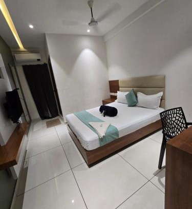 Kozhikode Hotel | Blossom suites