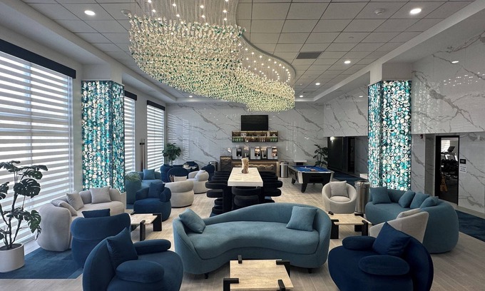 West Springfield Hotel | Blue – A Modern Hotel, an Ascend Collection Hotel