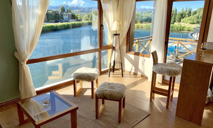 Dina Huapi Hotel | Top-Rated BLUE APARTS - Lagoon Superior with Pool & Spa