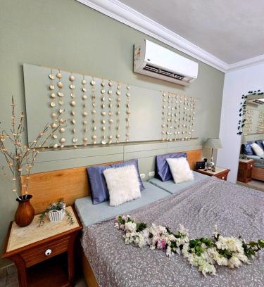 El Hadaba Apartment | Relax at Blue Bay Apartments with Oceanfront Views