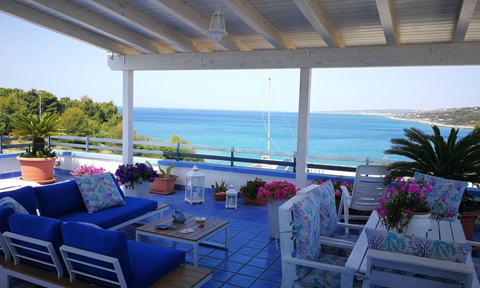Marina San Gregorio Apartment | Unforgettable Stays at Blue Bay House with Ocean Views