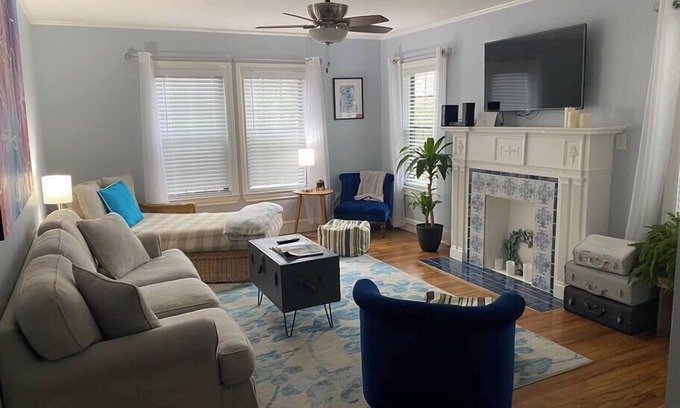 Brookview House | Premier Blue Belle House - Steps from Magnolia Attractions
