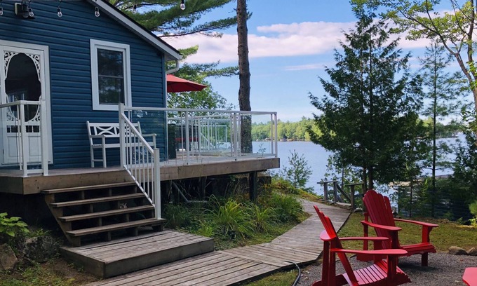 Gravenhurst Cottage | Experience Blue Bliss Cottage & Boat House on Lake Muskoka