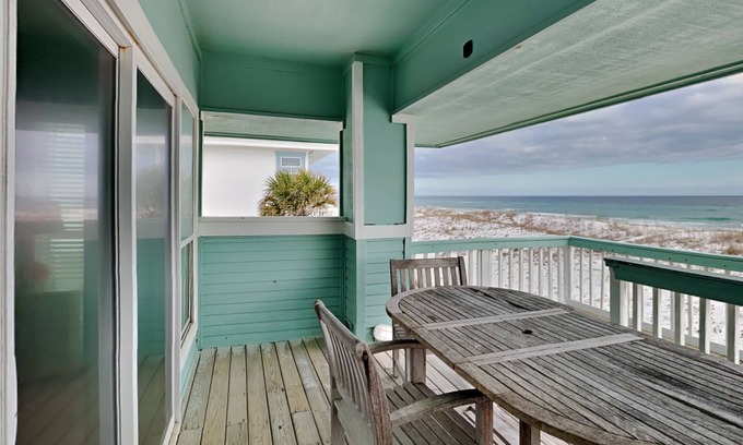 Toilla Segunda House | Blue Breeze | Scenic Water Views & Family-Friendly Amenities