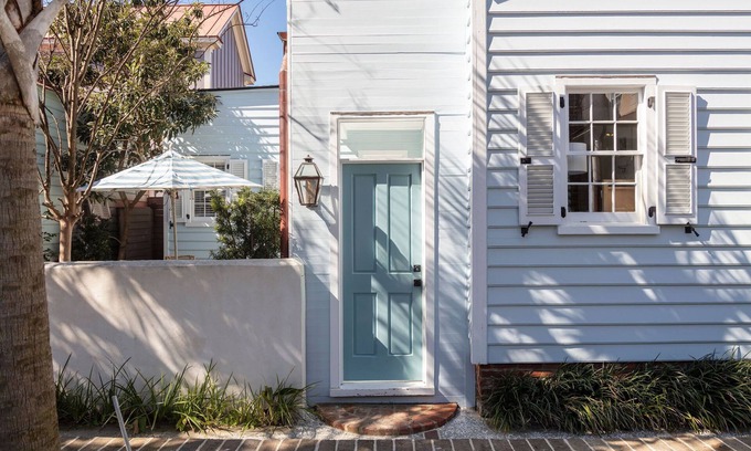 Cannonborough Elliotborough House | Discover Blue Cottage at Casa Zoë - Guest Rated 9.8/10