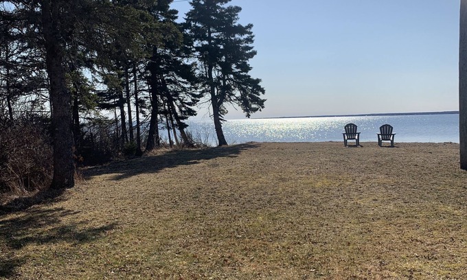 Port Elgin Cottage | Cozy Blue Heron Beach House Steps from the Ocean