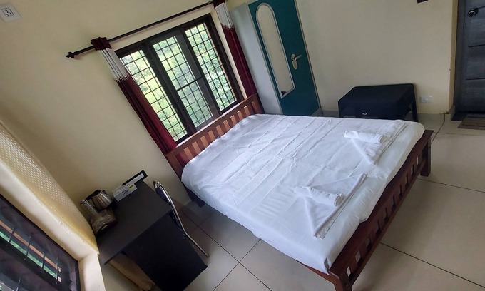 Mannarkkad House | Blue Hills View, a peaceful retreat nestled in the Attapadi mountains.