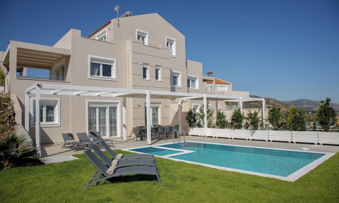 Lygaria Villa | Blue Hills Villas by Estia, Yellow 2