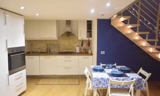 Genoa Historical Centre Apartment | Blue House in the heart of Genoa 2 minutes from the aquarium