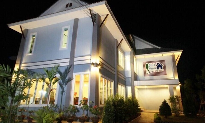 Thani Hotel | Budget-Friendly Blue House Sukhothai with Breakfast Included