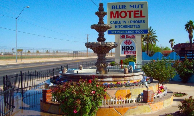 Florence Hotel | Family-Friendly Blue Mist Motel with Oceanfront Views