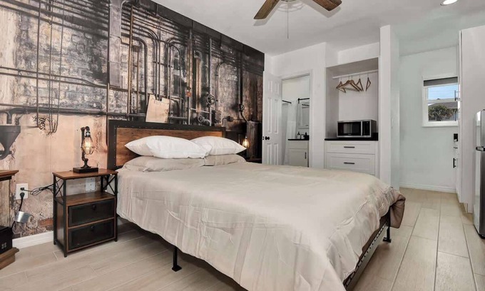 Daytona Beach Shores Hotel | Oceanfront Retreat at Blue Mist Motel - Room #4 Awaits!