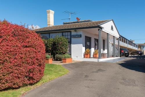 Katoomba Hotel | Cozy Blue Mountains Highway Motel with Family-Friendly Dining