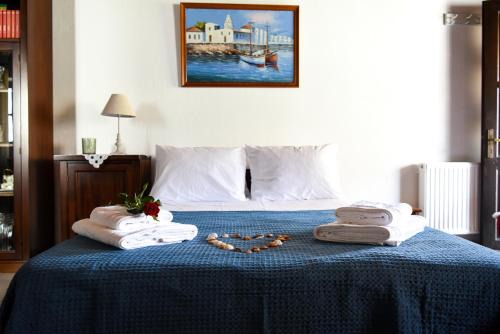Skiathos Apartment | Tranquil Blue Nest: Guest Rated 9.7 with Kitchen Amenities