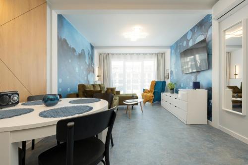 Dziwnow Apartment | Blue Paradise Apartment: Oceanfront Spa & Pool Retreat