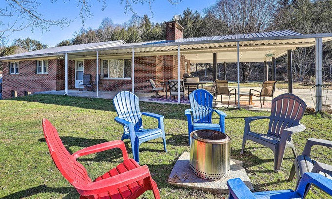 Brevard Cottage | Blue Ridge Mountain Escape w/ Hot Tub, Grill!