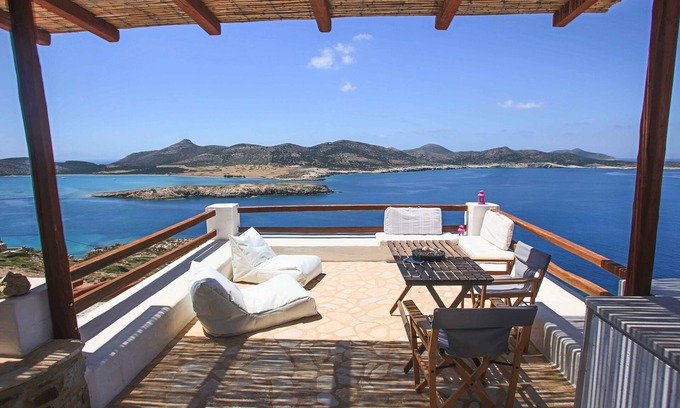 Antiparos Apartment | Blue Sea Vibes: Family-Friendly Apartment with Ocean Views