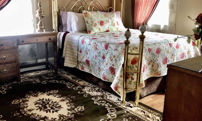Austintown Apartment | Unforgettable Stays at Blue Shutters Inn with Breakfast