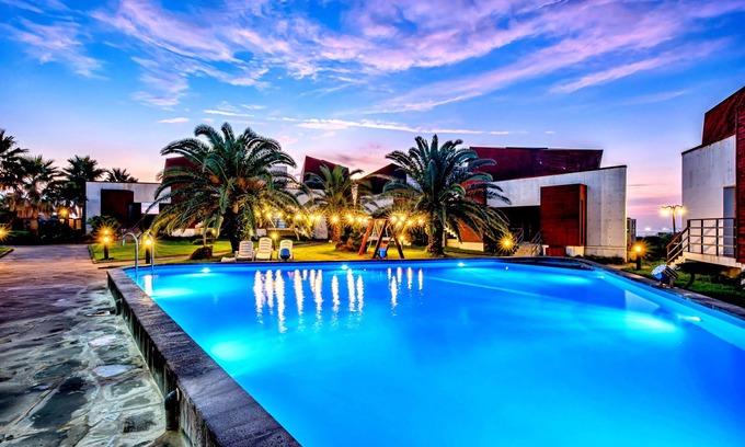 Gujwa Hotel | Tranquil BLUE SPRING RESORT: Family-Friendly with Pool