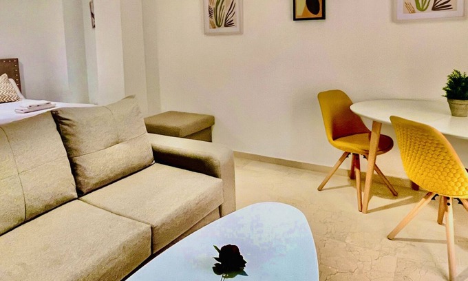 Alicante Apartment | Blue Suites 21A by Gloove