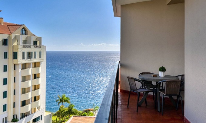 Sao Martinho Apartment | Blue View: A Home in Madeira with Oceanfront Amenities