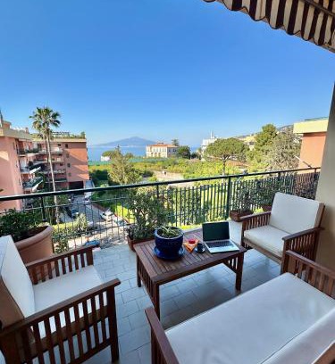 Sorrento City Centre Apartment | Blue View Sorrento Apartment