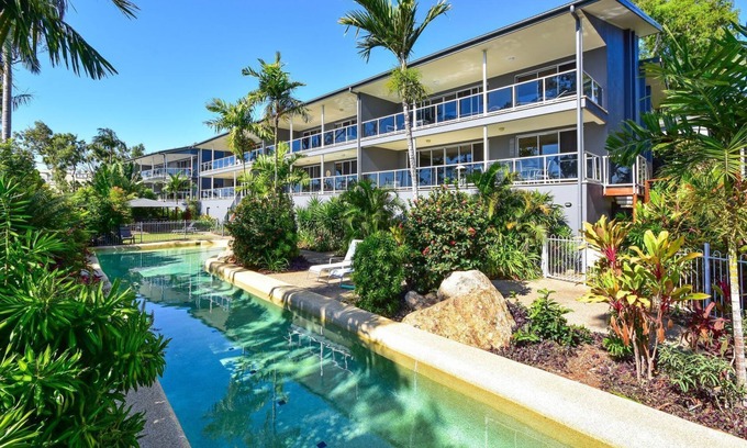 Hamilton Island House | Experience Tranquil Blue Water Views on Hamilton Island