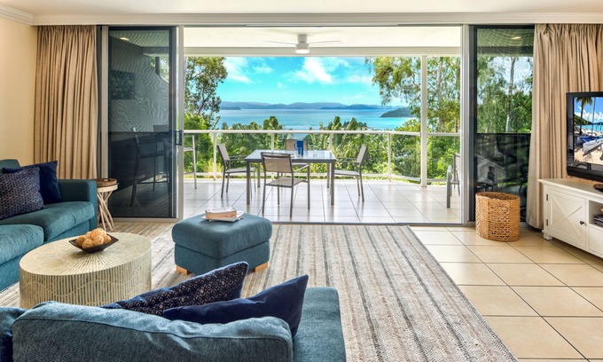 Hamilton Island Apartment | Unmatched Oceanfront Views at Blue Waters Resort