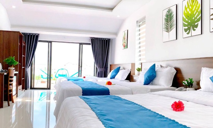 Cam An Hotel | Relaxing Stay at Blue Whale by An Bàng Beach with Pool