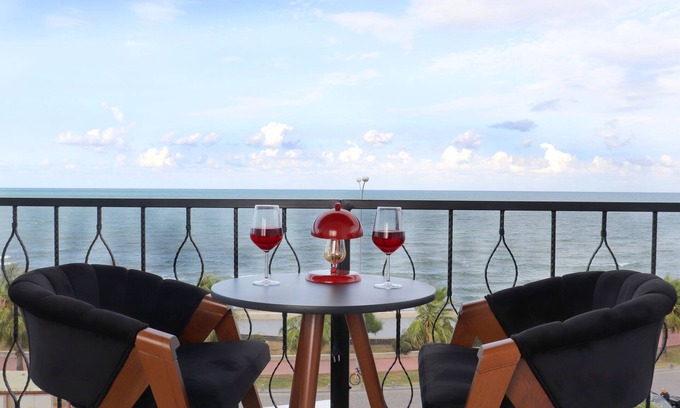 Atakum Bed & Breakfast | Discover Comfort at Blueay Butik Otel with Great Amenities