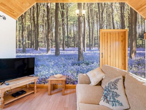 Horncastle House | Family-Friendly Stay at Bluebell Cottage - Pet Approved Retreat