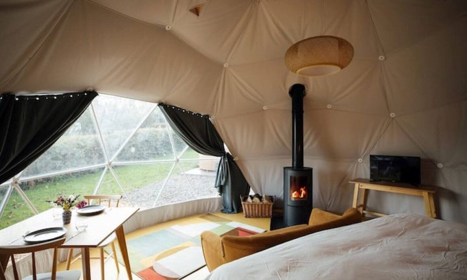 Lawrenny Cabin | Elegant Dome Retreat with Private Hot Tub & Pet Friendly