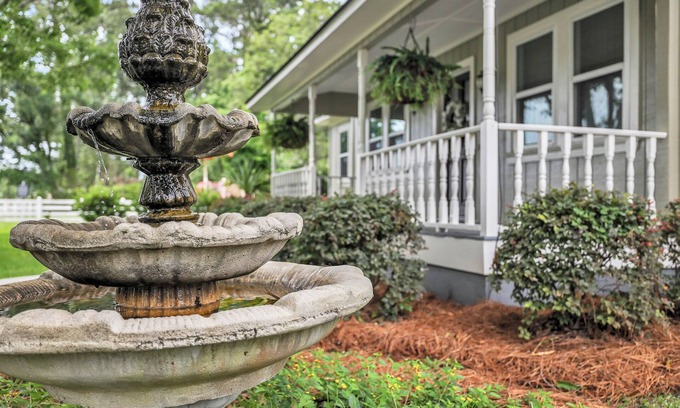 Richmond Hill House | Blueberry Bungalow - Charming 3 bedroom house in peaceful Richmond Hill.