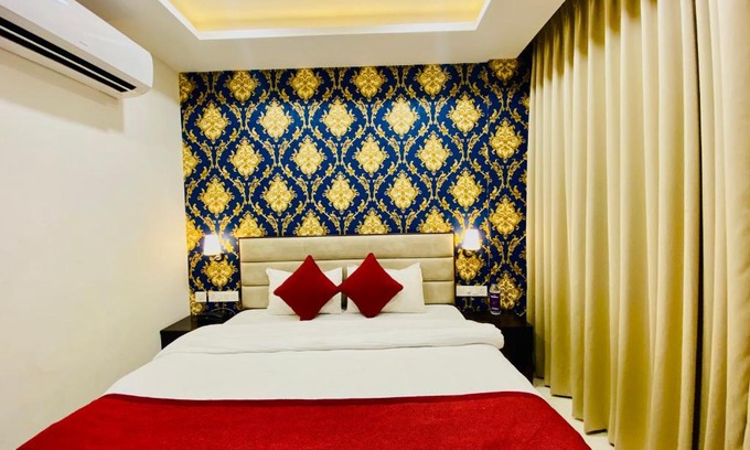 Zirakpur Hotel | Discover Blueberry Hotels Zirakpur: 4-Star Excellence Awaits