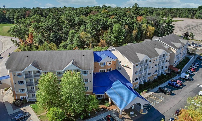Lake Delton Condo | Discover Bluegreen Vacations Odyssey Dells Resort Bliss