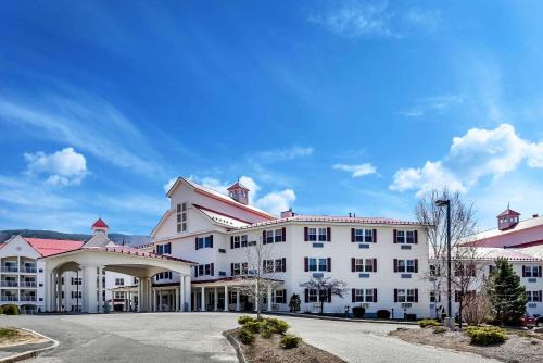 Lincoln Hotel | Discover South Mountain Resort: Family-Friendly Retreat