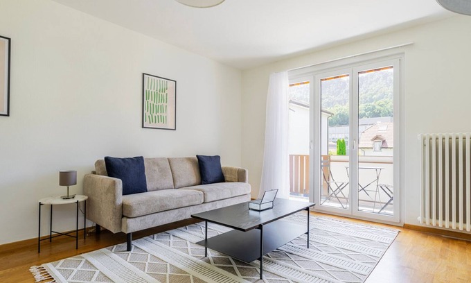 Horgen District Apartment | Blueground | Adliswil, view, nr Zurich Zoo