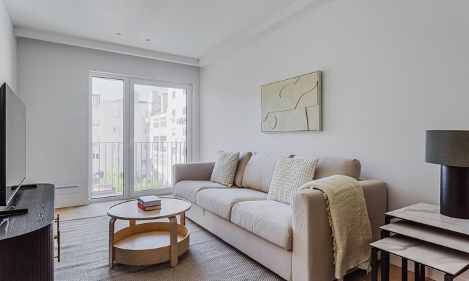 Sao Joao de Deus Apartment | Blueground | Areeiro 1bd apartment