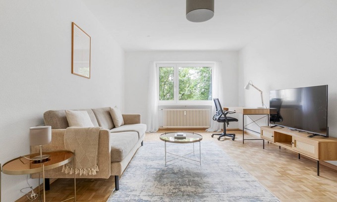 Iselin Apartment | Blueground | Basel-Iselin, balcony, nr Kunstmuseum