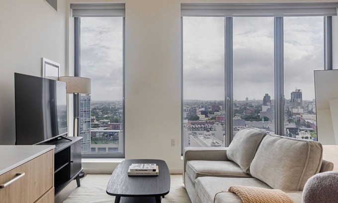 Clinton Hill Apartment | Blueground | Clinton Hill, pool, nr Fort Greene Park