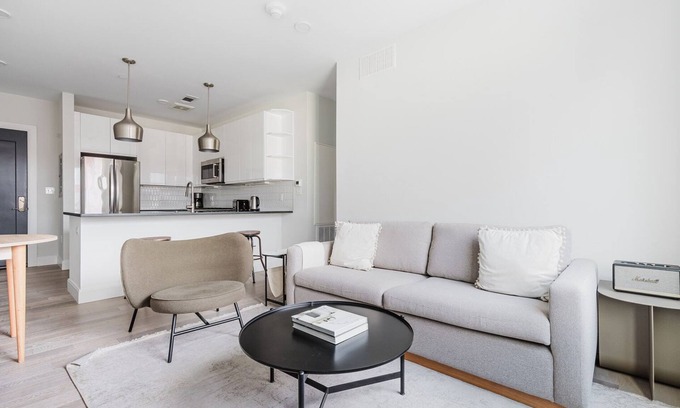 East Boston Apartment | Blueground | East Boston 2bd apartment