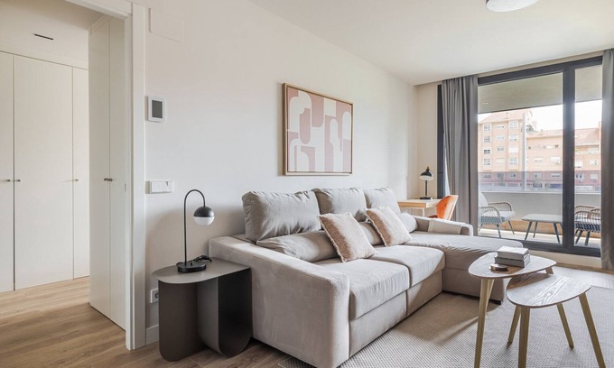 Tetuan Apartment | Blueground | Valdeacederas, rooftop, nr Plaza de Castilla