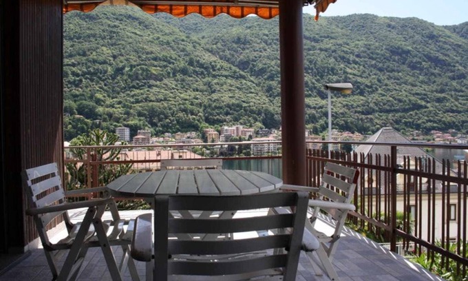 Omegna Apartment | Cozy Bluelake Apartment 1 in Omegna with Kitchen Access