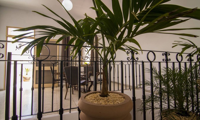 Cienfuegos House | Guest Rated 9.8: BlueRoom & Hostal Sunrise with Spa & Dining