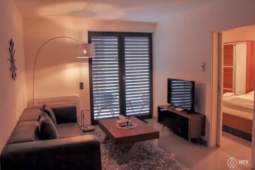 Friedrichstadt Apartment | Discover Bluestone Boarding Apartments: Family-Friendly Stay