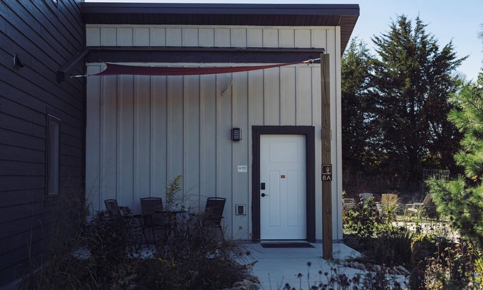 Decorah Villa | Pet Friendly Bluffside Gardens with Top Amenities Await