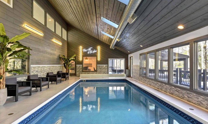 Willoughby Hills House | Bluffside Retreat: Ideal Getaway with Private Pool & Spa