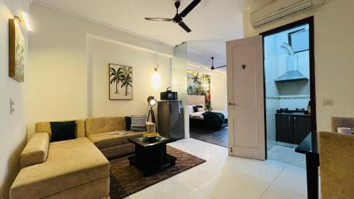 Green Park Apartment | Inviting BluO Classic Studio - Family-Friendly in Hauz Khas